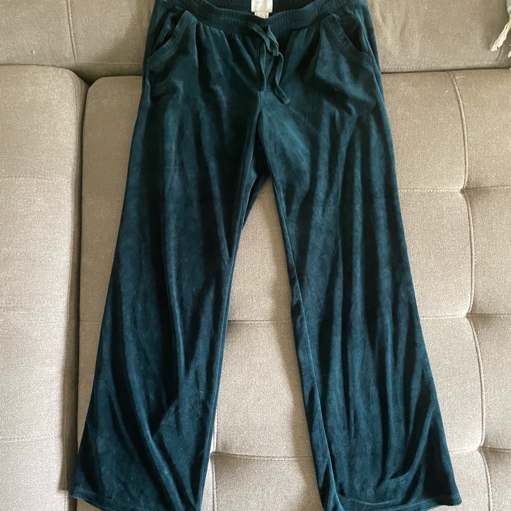 Sunday Anthropologie green velvet pants with drawstring and wide leg